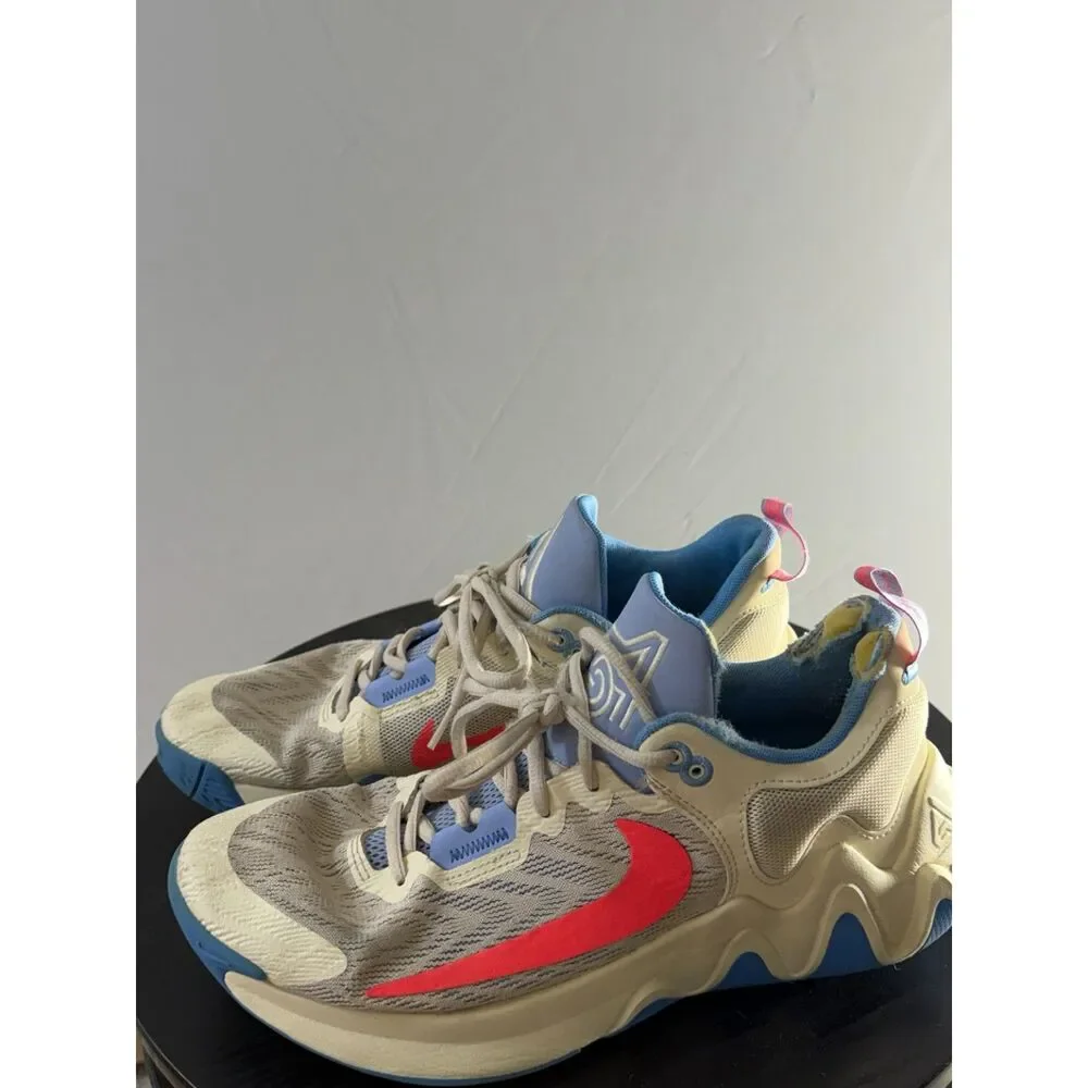 Nike Giannis Immortality 2 Women’s 11 Men’s 9.5 Sail Rattan Basketball Shoes